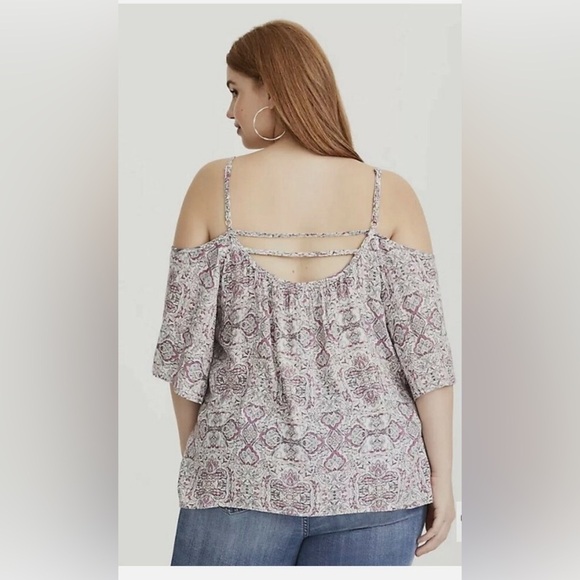 Torrid Lavender Print Cold Shoulder Challis Top Blouse w shabby chic Gypsy vibe - Picture 4 of 14